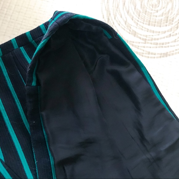 Stripe Mini Skirt LIKE NEW - Picture 13 of 13